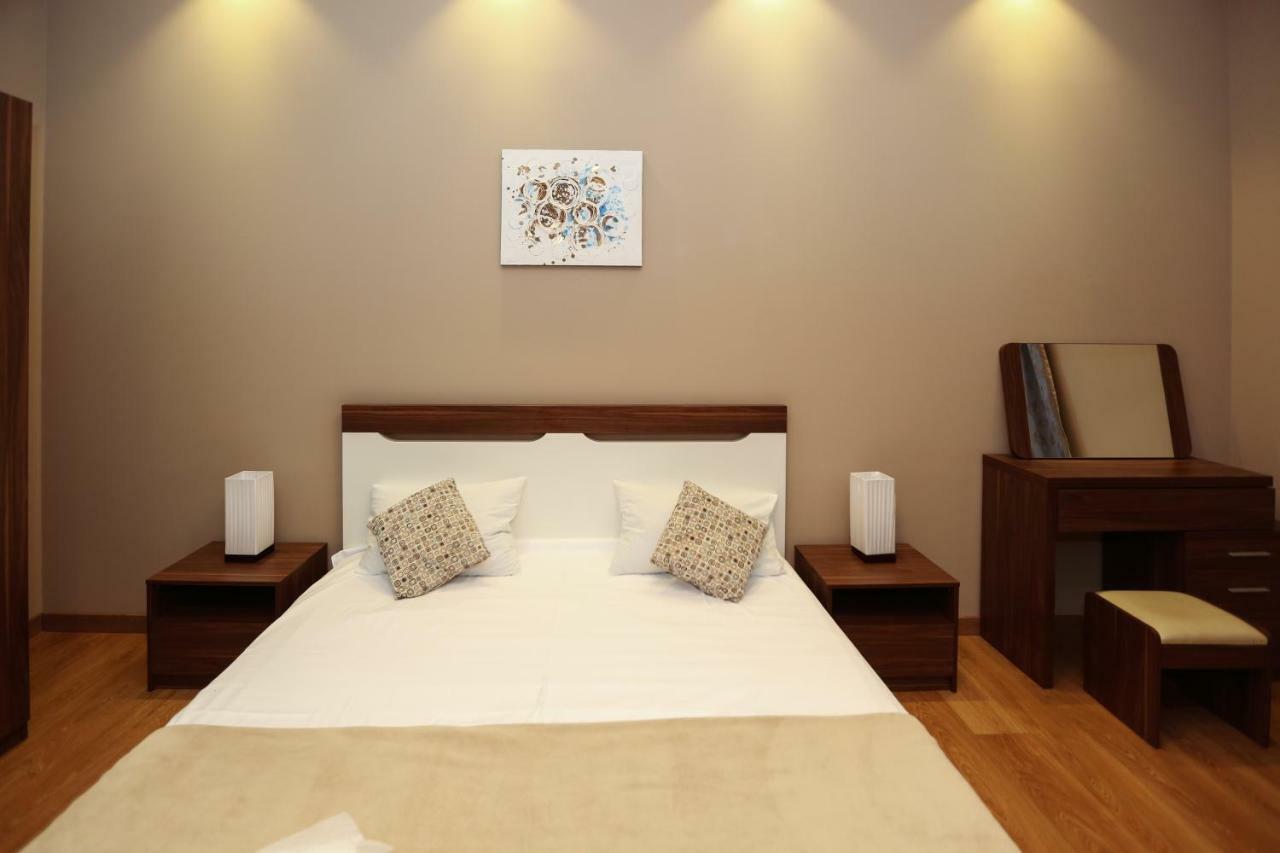 City Center Apartment ティビリシ エクステリア 写真