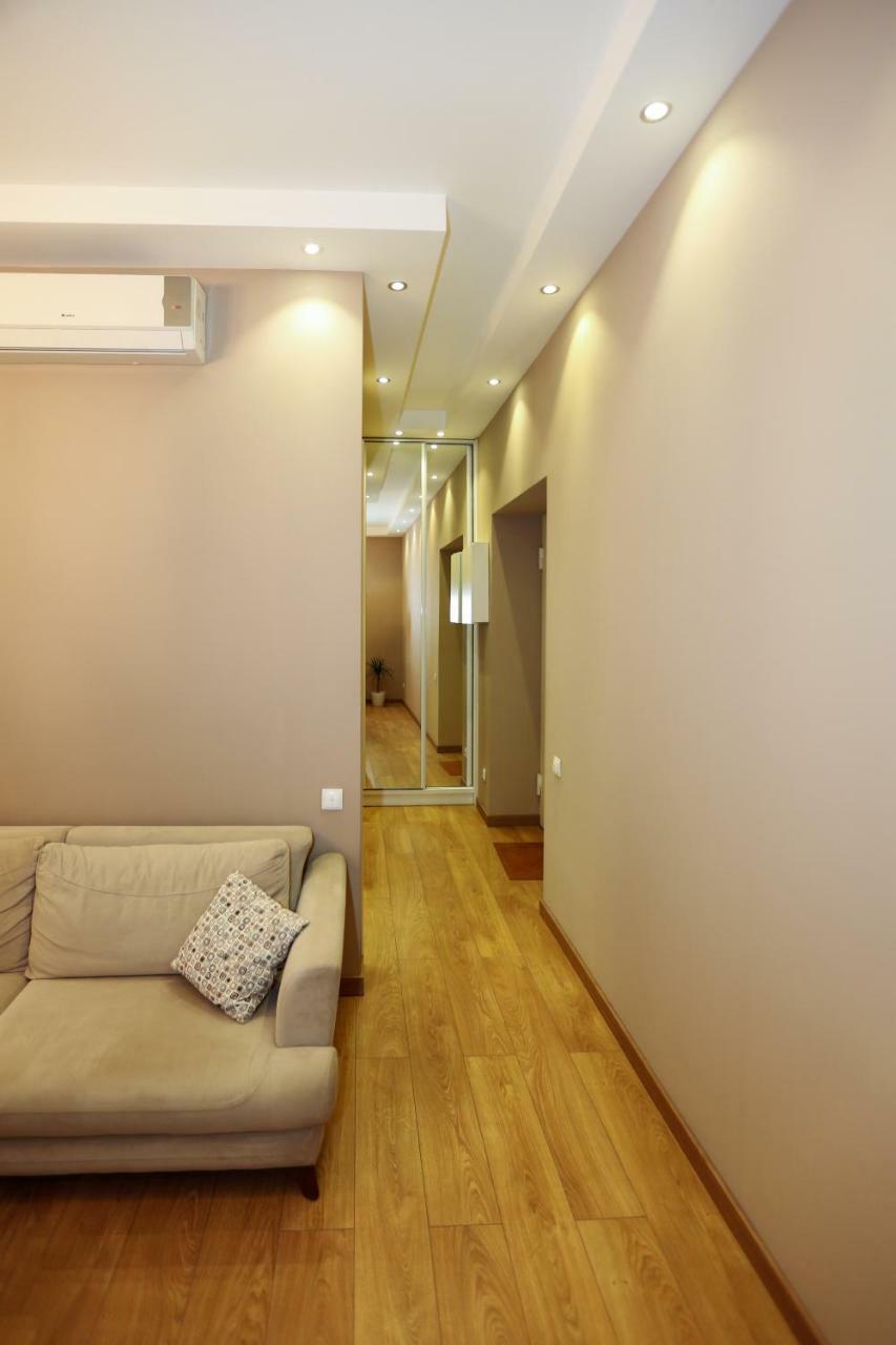 City Center Apartment ティビリシ エクステリア 写真